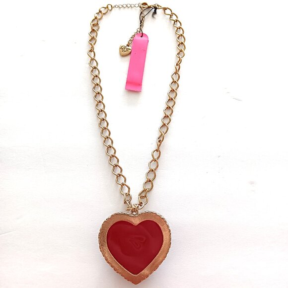 Betsey Johnson Skull & Crossbones Red Heart Pendant Gold Tone Necklace NEW - Picture 2 of 5
